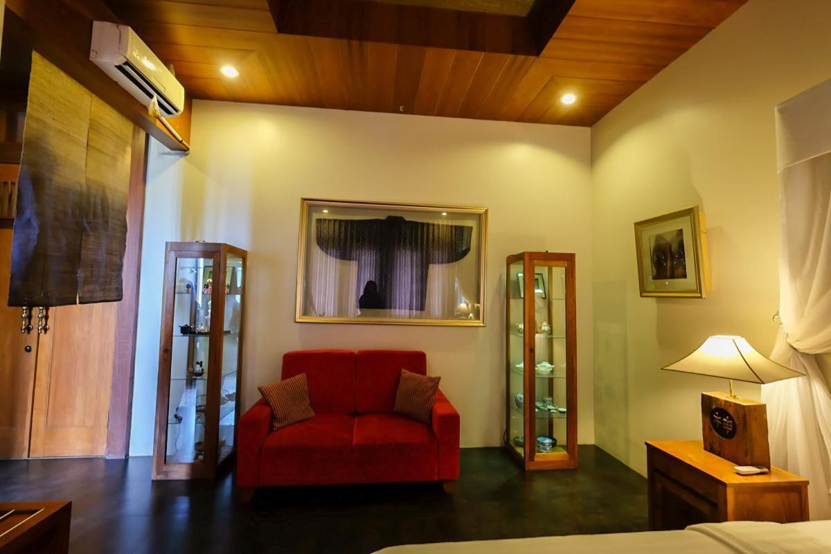 Rumah Stroberi Organic Farm & Family Lodge Лембанг Экстерьер фото