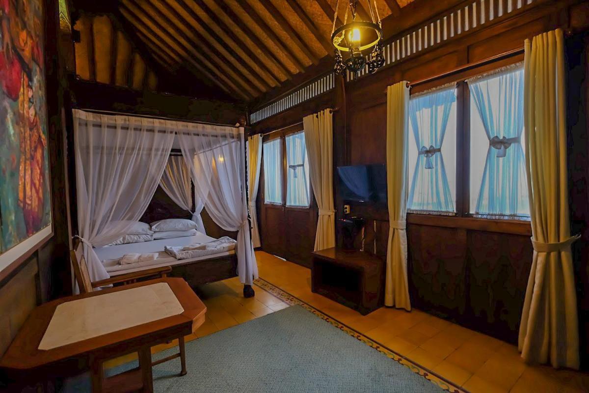 Rumah Stroberi Organic Farm & Family Lodge Лембанг Экстерьер фото